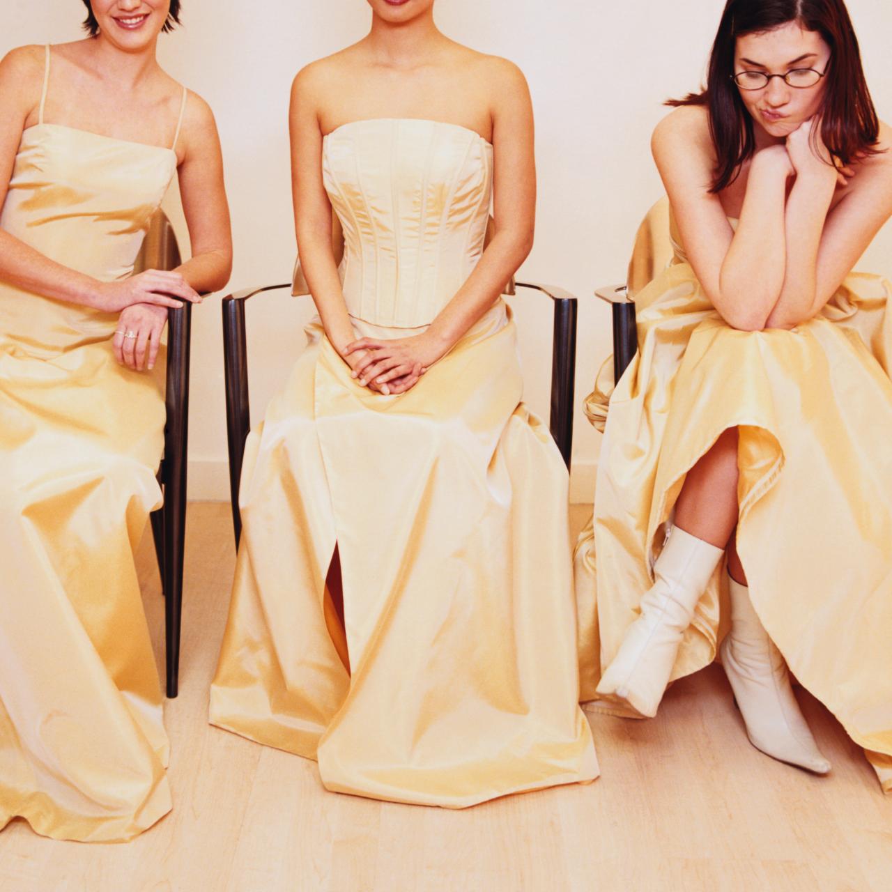 Sell bridesmaid dresses outlet used